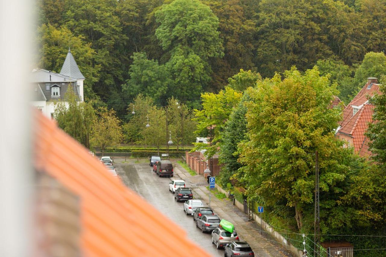 Come Stay In Penthouse With Room For 2-People Århus Exterior foto