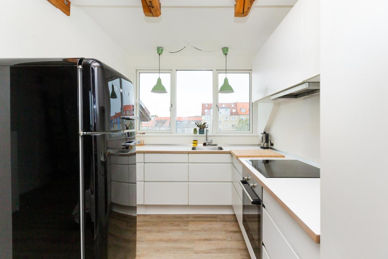 Come Stay In Penthouse With Room For 2-People Århus Exterior foto